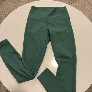 Lululemon Wunder Under Green High-Waisted Leggings Size 6
